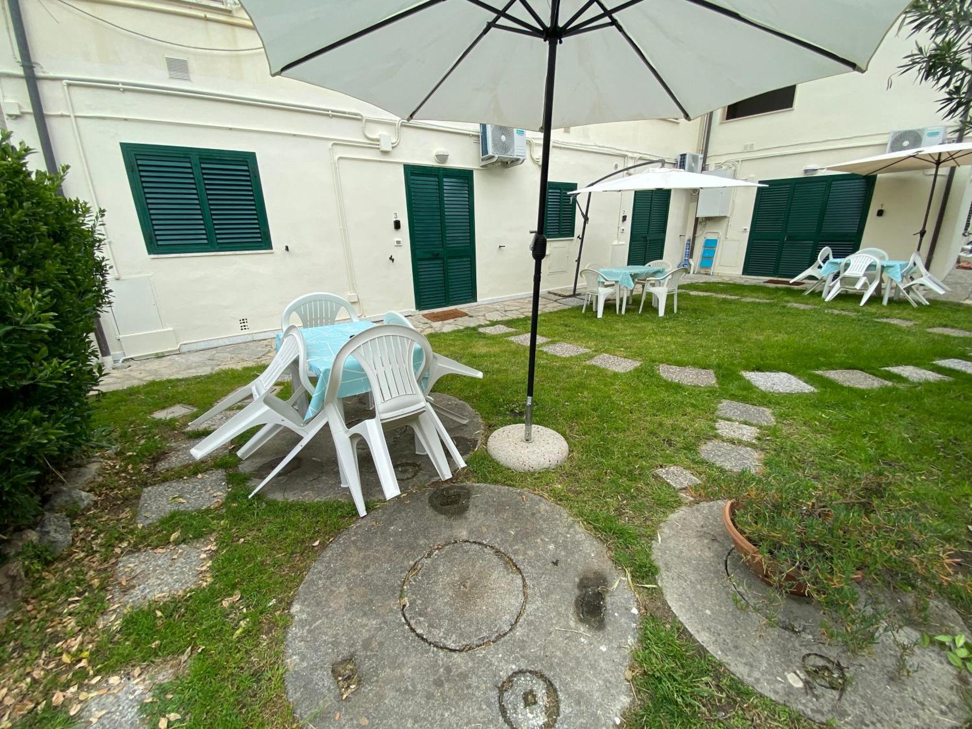 Apartamento Le Tre Isolette A 200M Dal Mare Marina Di Pisa Exterior foto