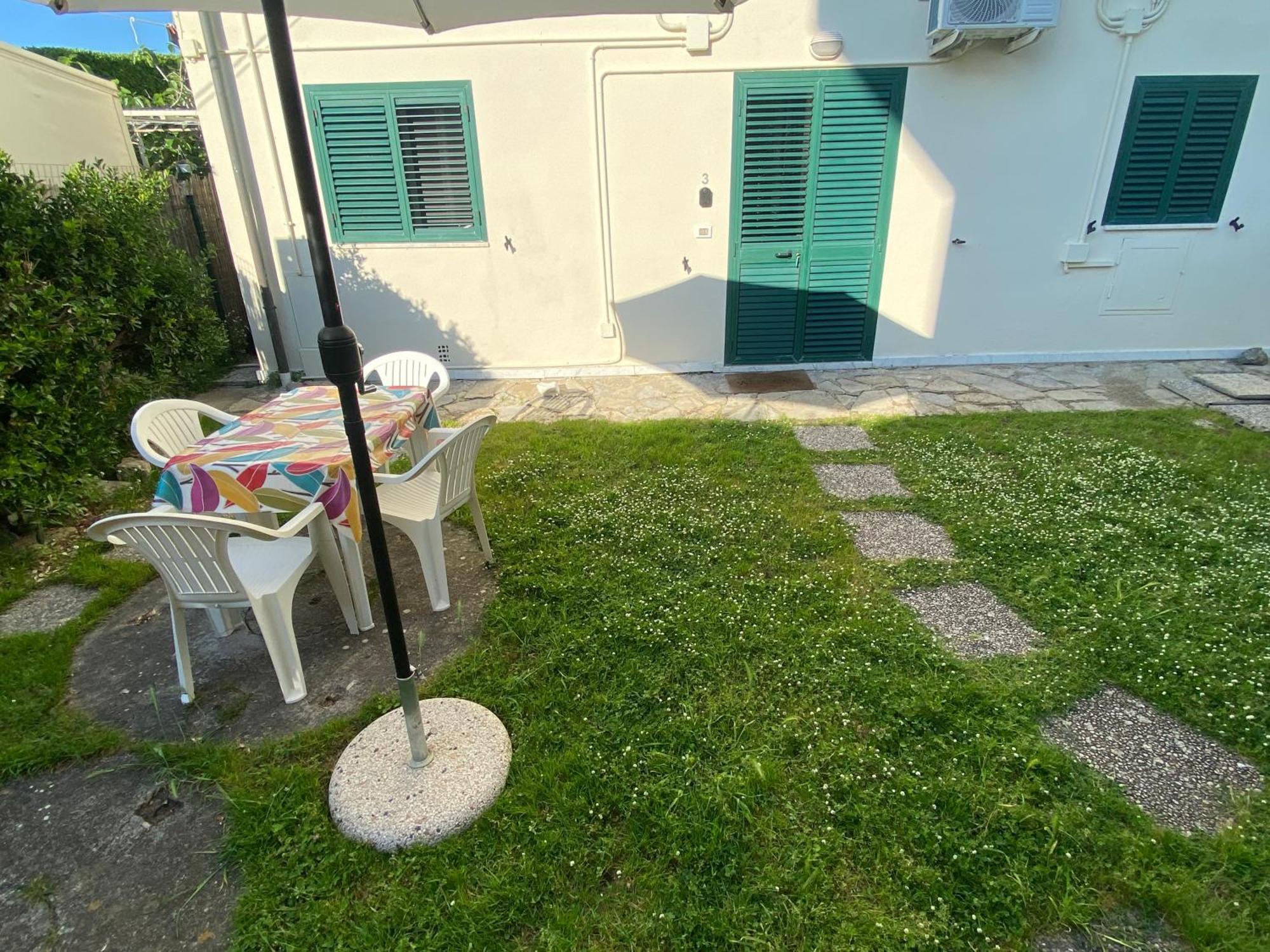 Apartamento Le Tre Isolette A 200M Dal Mare Marina Di Pisa Exterior foto